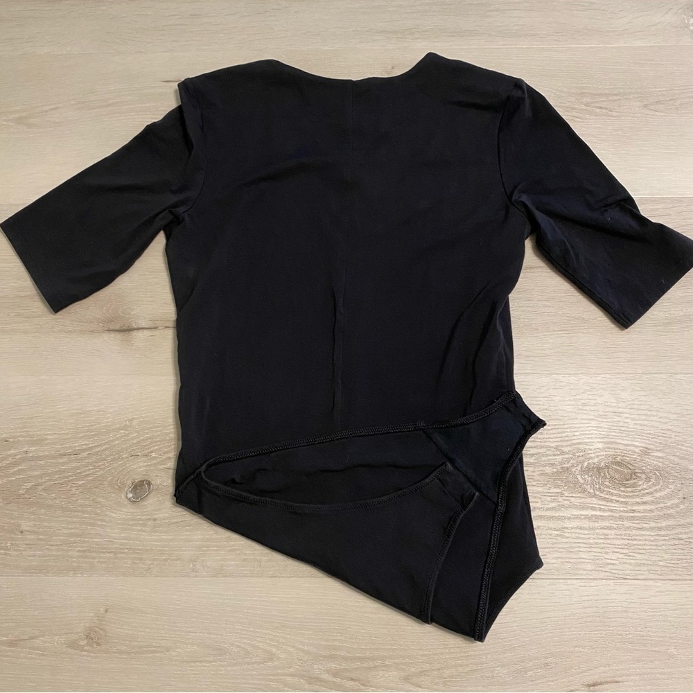 Everlane Short-Sleeve Crew Neck Bodysuit, Black, Size Small - Picture 3 of 7
